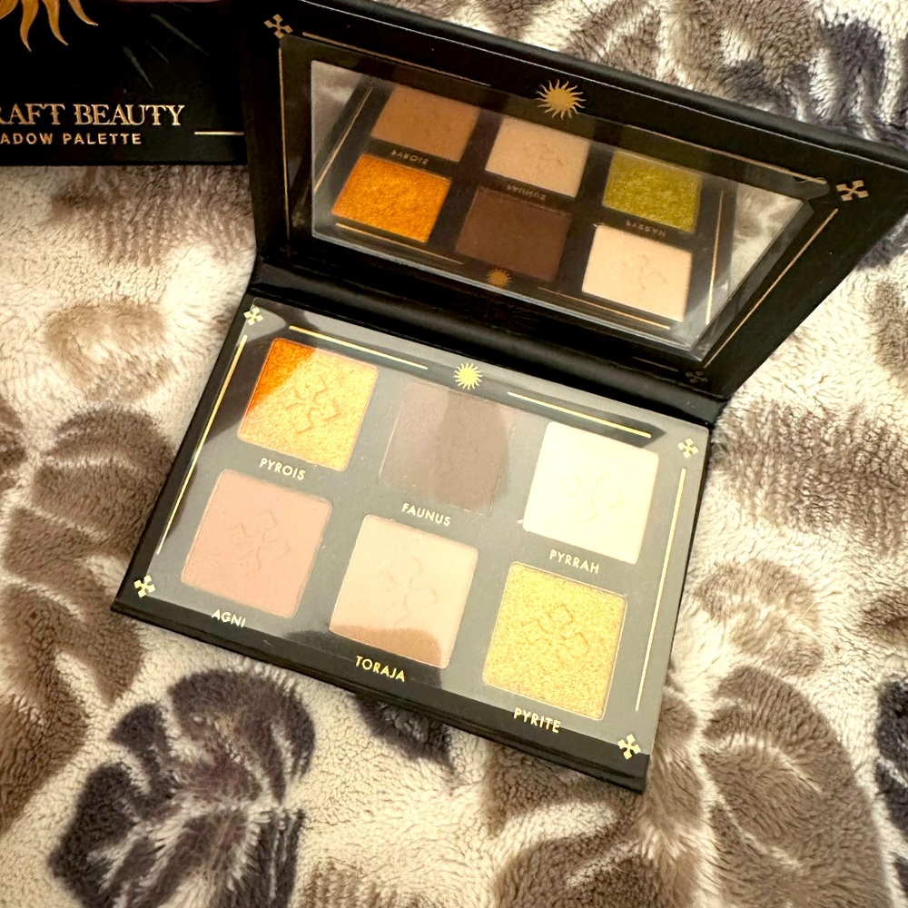 Lovecraft Beauty WARM RITUALS PALETTE, new